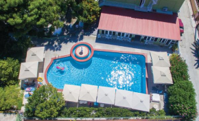  La Cite Hotel  Ликсури